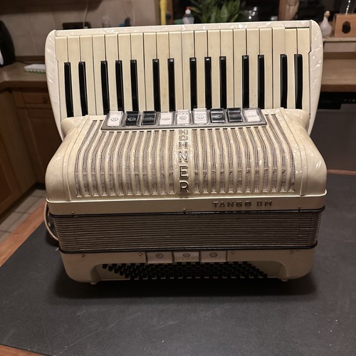 Akkordeon hohner tango ii - akkordeon:,