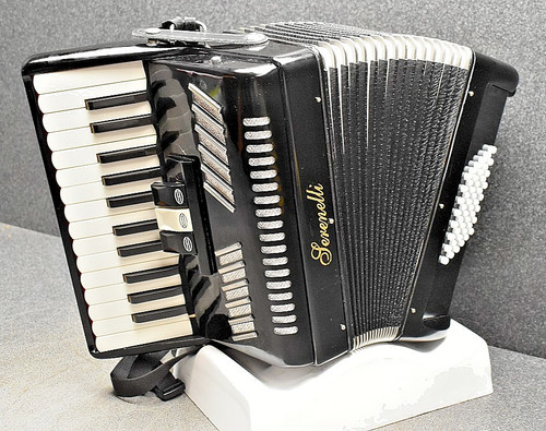 Serenelli bässe 2 - 48,