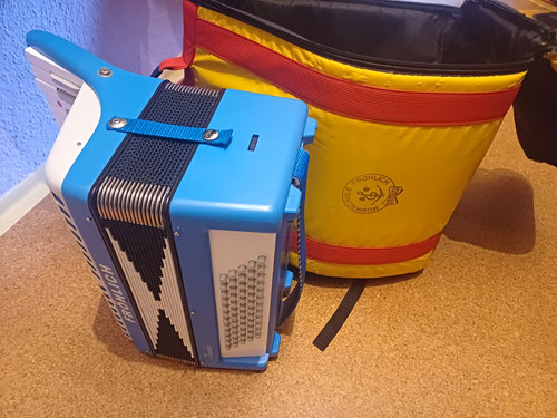 Fröhlich pianoakkordeon - fröhlich,