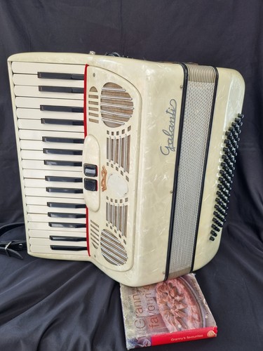 Galanti bass akkordeon - bass,